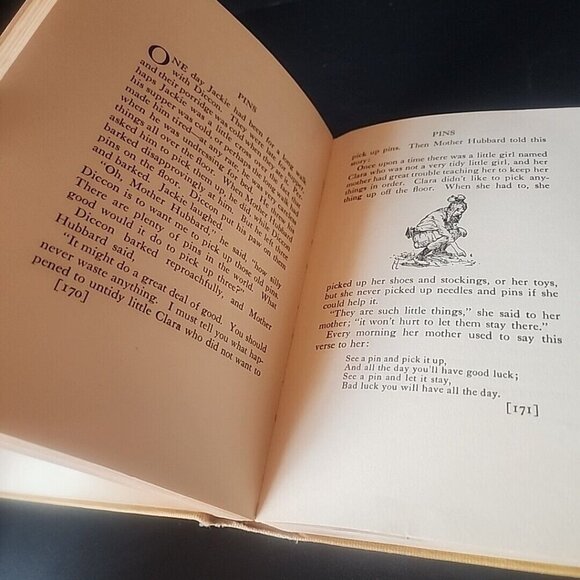 Vintage Mother Hubbard's Wonderful Cupboard (Warren and Davenport - 1924) - Picture 11 of 14